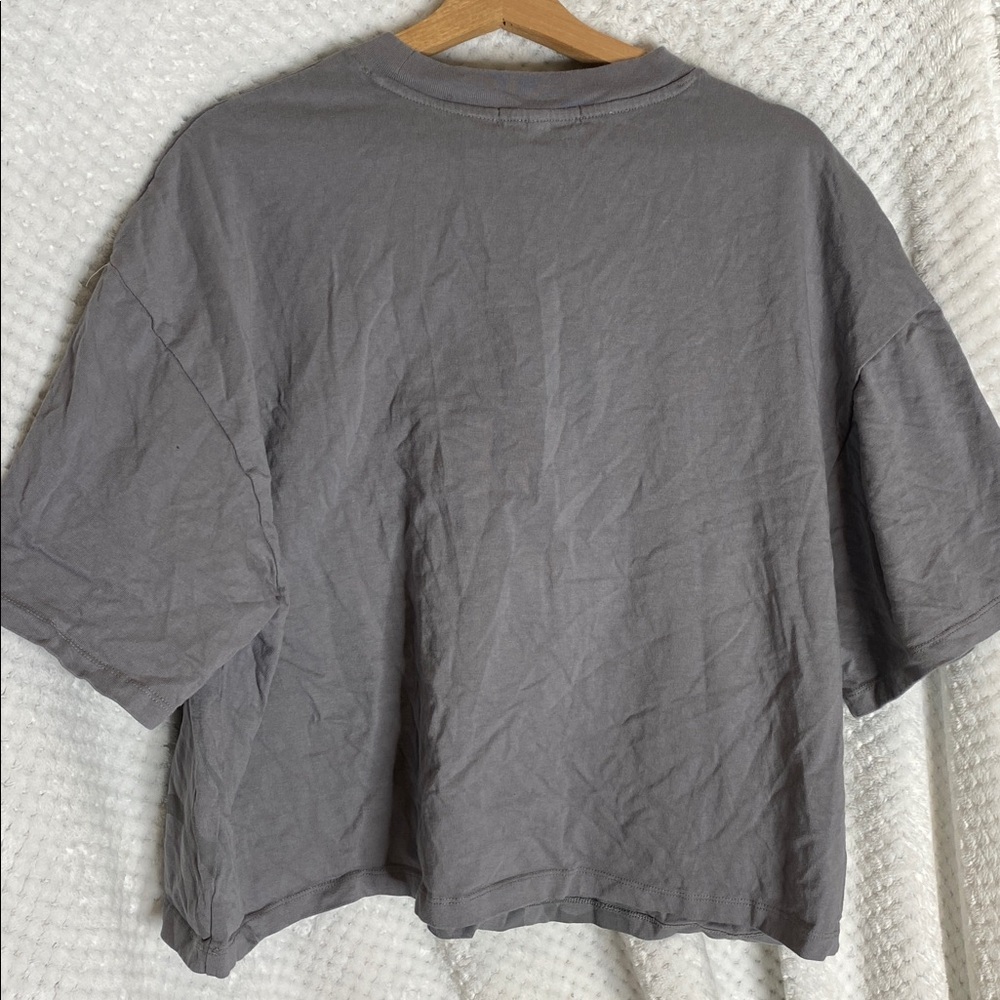 Von Dutch Gray Cropped Tee with Eye Graphic - Picture 4 of 4